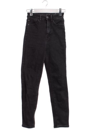 Blugi de femei Stradivarius, Mărime XS, Culoare Negru, Preț 77,00 Lei