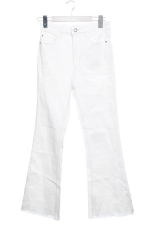 Дамски дънки Stradivarius, Размер S, Цвят Бял, Цена 15,33 €