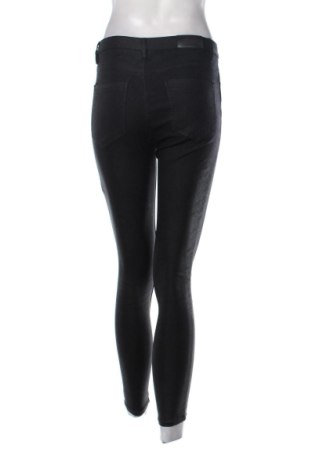 Дамски дънки Stradivarius, Размер M, Цвят Черен, Цена 15,33 €