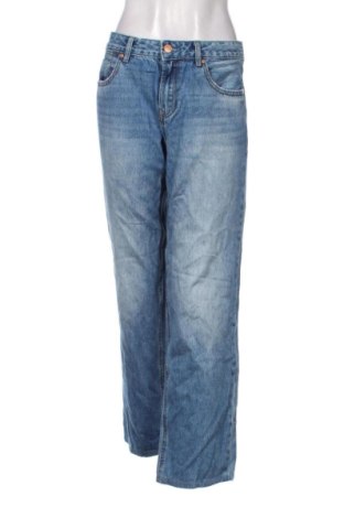 Дамски дънки Stradivarius, Размер L, Цвят Син, Цена 15,33 €