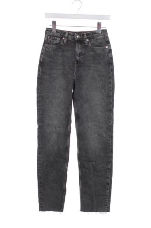 Dámske džínsy  Tommy Hilfiger, Veľkosť XS, Farba Sivá, Cena  49,95 €, #136056614