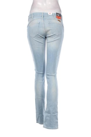 Дамски дънки Wrangler, Размер S, Цвят Син, Цена 89,47 €