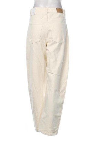 Damskie jeansy Zara, Rozmiar M, Kolor ecru, Cena 169,60 zł