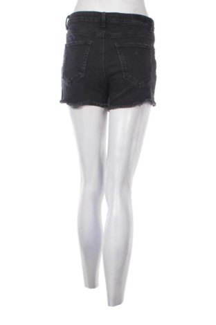 Pantaloni scurți de femei Clockhouse, Mărime M, Culoare Gri, Preț 60,99 Lei
