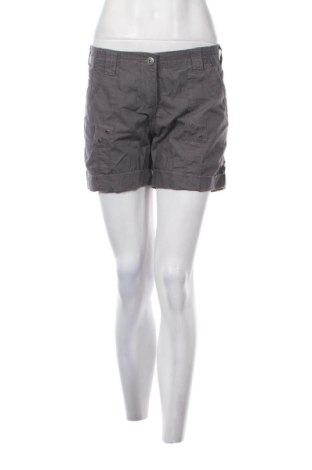 Pantaloni scurți de femei Clockhouse, Mărime XL, Culoare Gri, Preț 60,99 Lei
