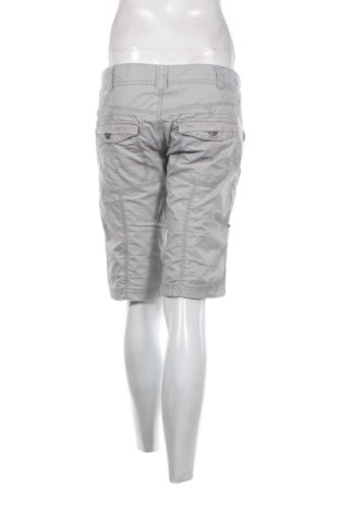 Damen Shorts Edc By Esprit, Größe L, Farbe Grau, Preis 22,99 €
