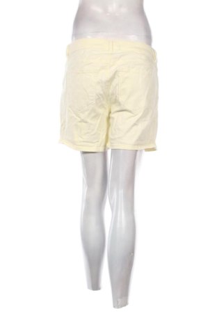Damen Shorts Esprit, Größe L, Farbe Gelb, Preis 22,99 €