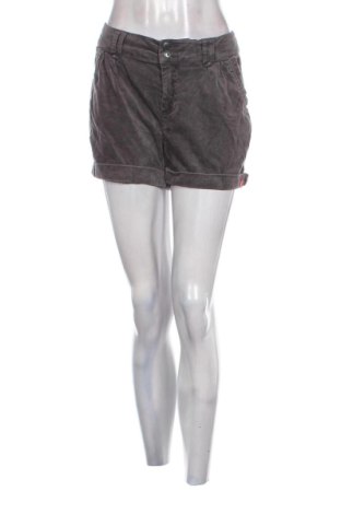 Дамски къс панталон Esprit, Размер XL, Цвят Сив, Цена 16,36 €, #136570063