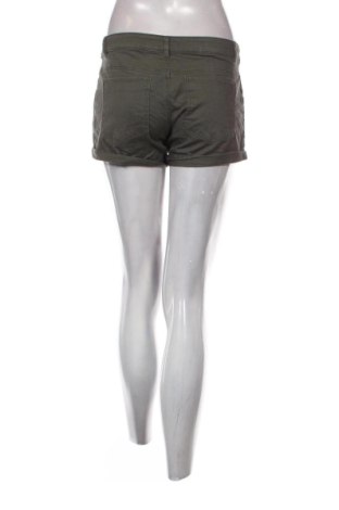 Дамски къс панталон H&M, Размер M, Цвят Зелен, Цена 10,22 €