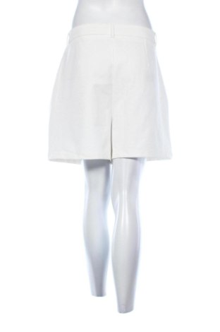 Pantaloni scurți de femei LCW, Mărime XXL, Culoare Alb, Preț 60,99 Lei