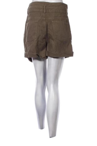Pantaloni scurți de femei Naf Naf, Mărime M, Culoare Verde, Preț 107,99 Lei