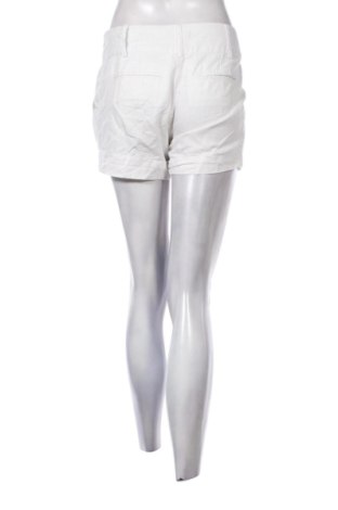 Damen Shorts Pimkie, Größe M, Farbe Weiß, Preis 12,99 €