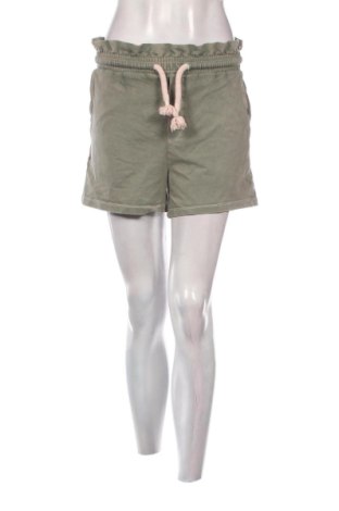 Дамски къс панталон Pull&Bear, Размер M, Цвят Зелен, Цена 10,22 €, #136570616