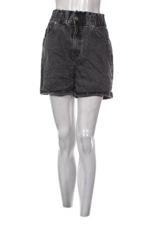 Dámske kraťasy  Pull&Bear, Veľkosť S, Farba Sivá, Cena  11,95 €