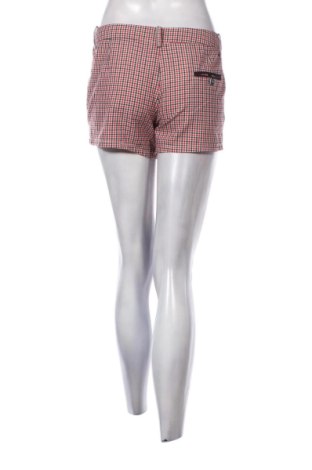 Damen Shorts Pull&Bear, Größe M, Farbe Mehrfarbig, Preis 12,99 €