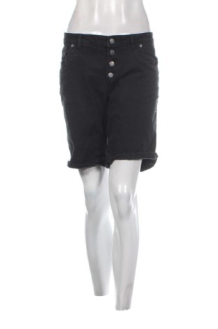 Дамски къс панталон S.Oliver, Размер XL, Цвят Черен, Цена 17,89 €
