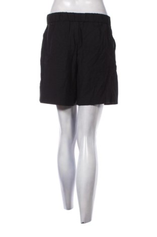 Damen Shorts Stradivarius, Größe M, Farbe Schwarz, Preis 12,99 €