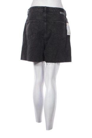 Damskie szorty Tom Tailor, Rozmiar L, Kolor Czarny, Cena 207,99 zł