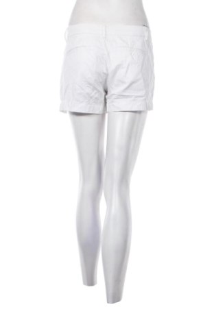 Damen Shorts United Colors Of Benetton, Größe L, Farbe Weiß, Preis 22,99 €