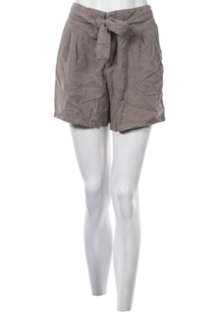 Damen Shorts Vero Moda, Größe L, Farbe Beige, Preis 13,99 €