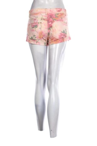 Дамски къс панталон Vero Moda, Размер M, Цвят Многоцветен, Цена 10,73 €