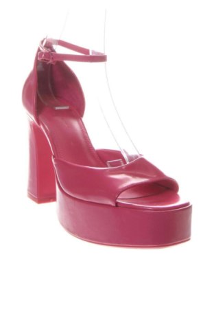 Дамски обувки Bershka, Размер 40, Цвят Розов, Цена 26,00 €