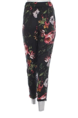 Дамски панталон Abercrombie & Fitch, Размер M, Цвят Многоцветен, Цена 21,47 €