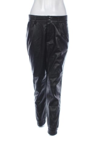 Дамски панталон Bershka, Размер S, Цвят Черен, Цена 15,33 €