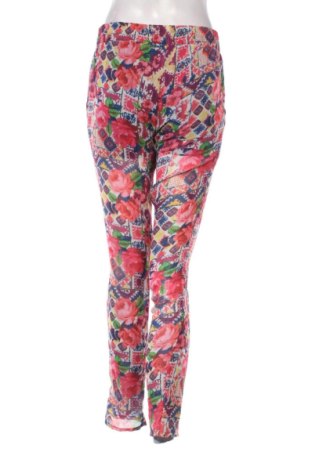 Damenhose Bershka, Größe M, Farbe Mehrfarbig, Preis 19,99 €