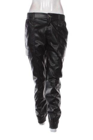 Дамски панталон Bershka, Размер S, Цвят Черен, Цена 15,00 €