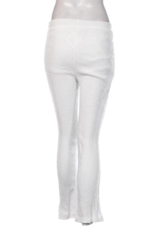 Дамски панталон Bershka, Размер S, Цвят Бял, Цена 14,77 €