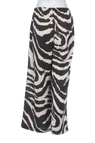 Pantaloni de femei H&M, Mărime M, Culoare Multicolor, Preț 91,99 Lei