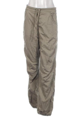 Дамски панталон Hollister, Размер M, Цвят Зелен, Цена 21,47 €