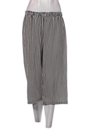 Damenhose NEW COLLECTION, Größe M, Farbe Mehrfarbig, Preis 27,99 €