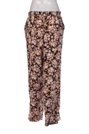 Pantaloni de femei New Look, Mărime M, Culoare Multicolor, Preț 91,99 Lei