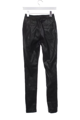 Pantaloni de femei Pretty Little Thing, Mărime XXS, Culoare Negru, Preț 145,99 Lei