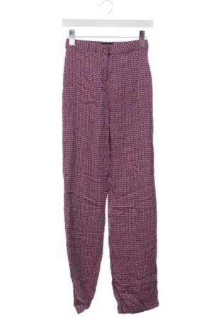 Pantaloni de femei Pull&Bear, Mărime XXS, Culoare Multicolor, Preț 91,99 Lei