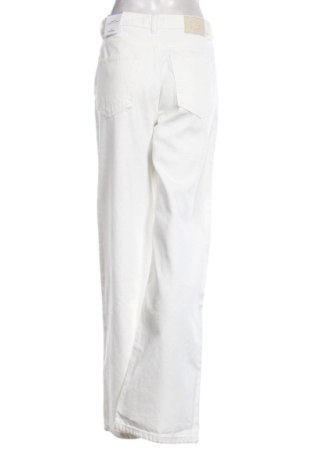 Дамски панталон Pull&Bear, Размер M, Цвят Екрю, Цена 24,03 €