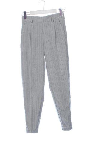 Дамски панталон Stradivarius, Размер XXS, Цвят Многоцветен, Цена 15,33 €