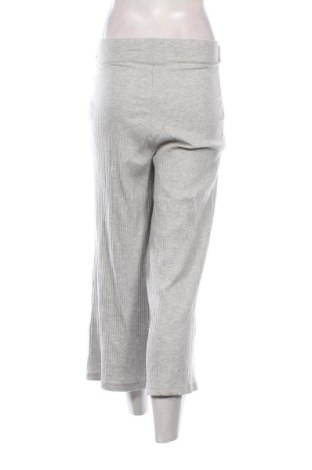 Дамски панталон Stradivarius, Размер S, Цвят Сив, Цена 15,33 €
