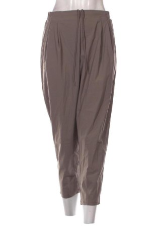 Pantaloni de femei Uniqlo, Mărime M, Culoare Maro, Preț 109,48 Lei