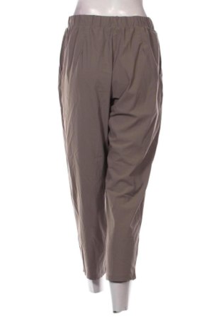 Pantaloni de femei Uniqlo, Mărime M, Culoare Maro, Preț 109,48 Lei