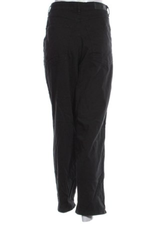 Дамски панталон Urban Classics, Размер S, Цвят Черен, Цена 39,88 €