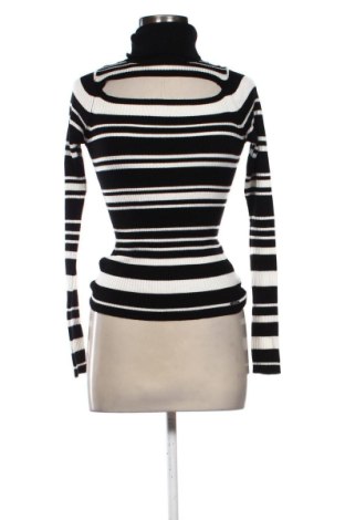 Дамски пуловер Guess, Размер M, Цвят Многоцветен, Цена 35,00 €