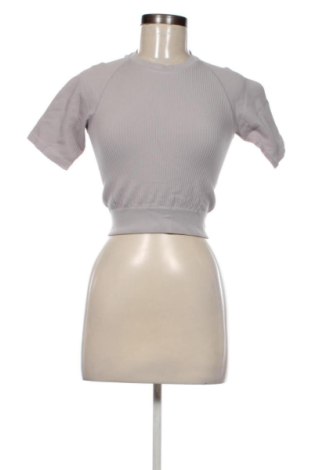 Top sport de damă. Unbranded, Mărime M, Culoare Gri, Preț 47,99 Lei