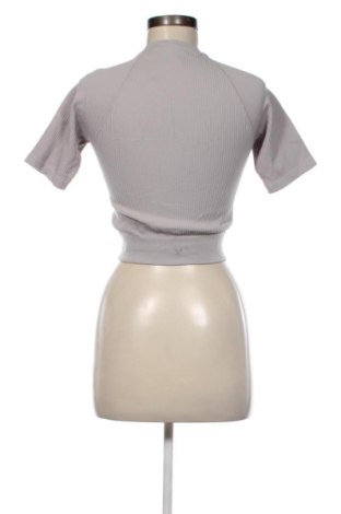 Top sport de damă. Unbranded, Mărime M, Culoare Gri, Preț 47,99 Lei