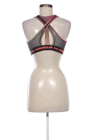 Top sport de damă. Under Armour, Mărime M, Culoare Multicolor, Preț 88,62 Lei