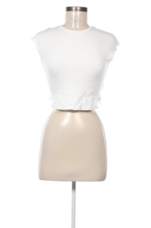 Damentop Bershka, Größe M, Farbe Weiß, Preis 30,99 €