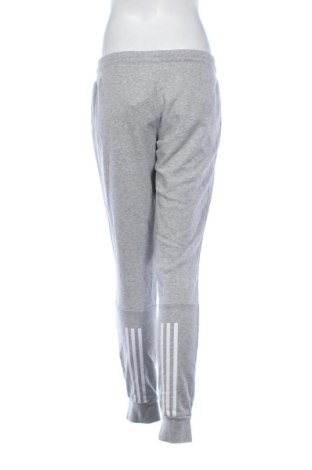 Дамско спортно долнище Adidas, Размер S, Цвят Сив, Цена 21,47 €
