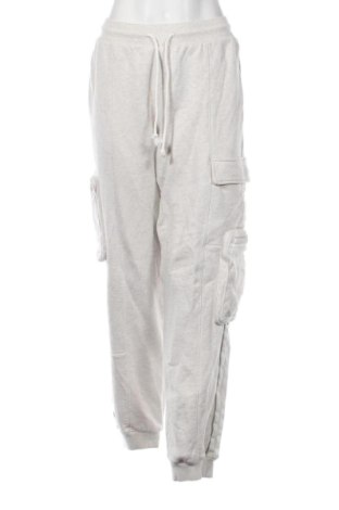 Pantaloni trening de femei Adidas, Mărime L, Culoare Ecru, Preț 129,99 Lei